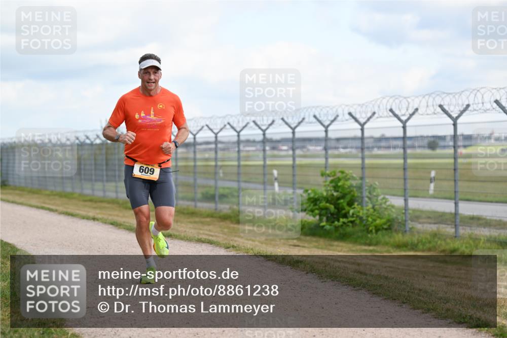 14.09.2025 - Airport Race Dr. Thomas Lammeyer http://msf.ph/oto/8861238 14.09.2025 11:55:42 Laufen 609 meine-sportfotos.de
