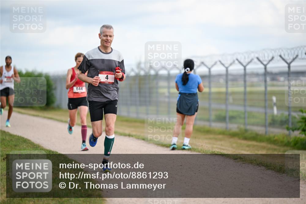 14.09.2025 - Airport Race Dr. Thomas Lammeyer http://msf.ph/oto/8861293 14.09.2025 11:56:24 Laufen 844, 4 meine-sportfotos.de