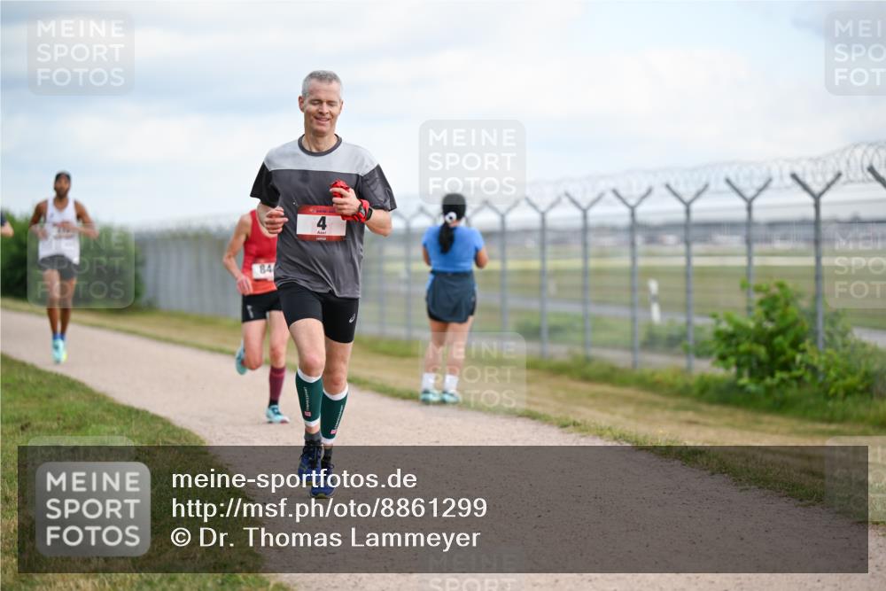 14.09.2025 - Airport Race Dr. Thomas Lammeyer http://msf.ph/oto/8861299 14.09.2025 11:56:25 Laufen 84, 4 meine-sportfotos.de