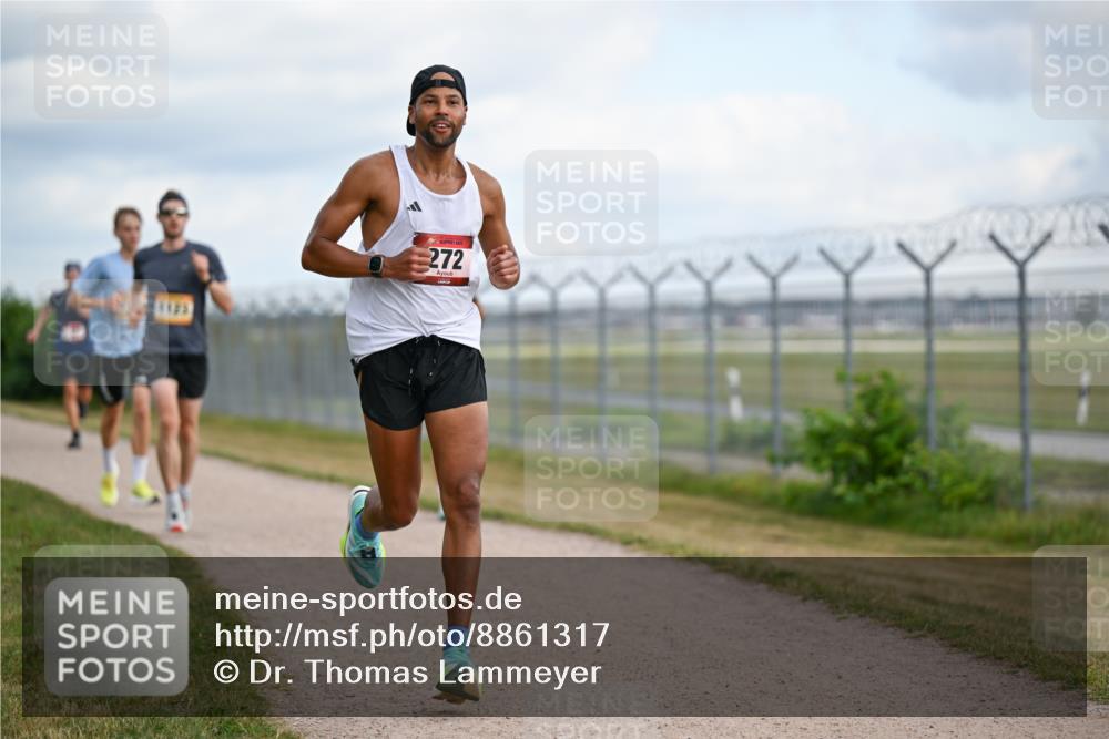 14.09.2025 - Airport Race Dr. Thomas Lammeyer http://msf.ph/oto/8861317 14.09.2025 11:56:30 Laufen 272 meine-sportfotos.de