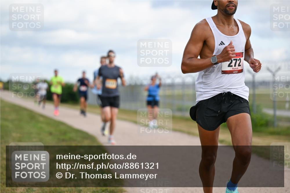 14.09.2025 - Airport Race Dr. Thomas Lammeyer http://msf.ph/oto/8861321 14.09.2025 11:56:31 Laufen 272 meine-sportfotos.de