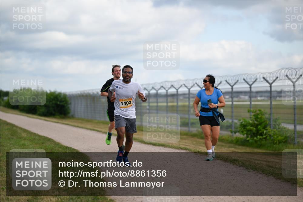 14.09.2025 - Airport Race Dr. Thomas Lammeyer http://msf.ph/oto/8861356 14.09.2025 11:56:38 Laufen 1402 meine-sportfotos.de