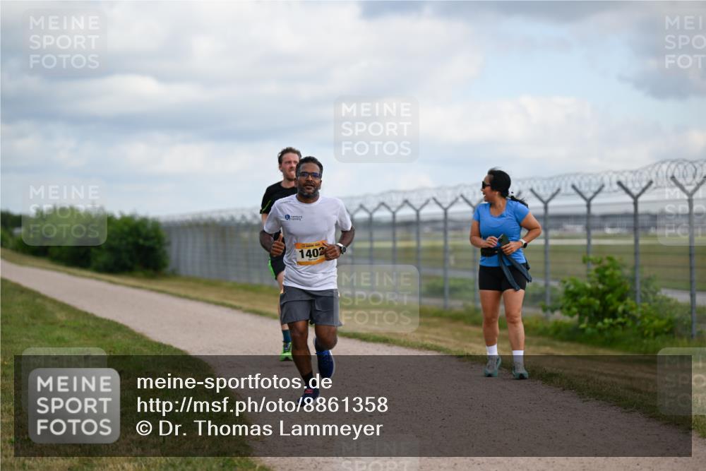 14.09.2025 - Airport Race Dr. Thomas Lammeyer http://msf.ph/oto/8861358 14.09.2025 11:56:39 Laufen 1402 meine-sportfotos.de