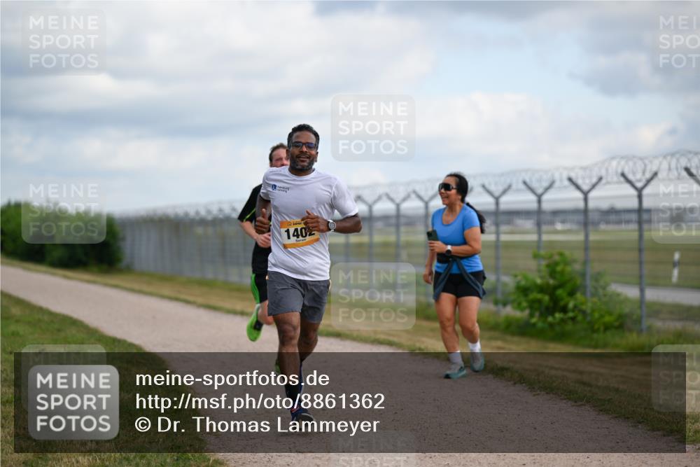 14.09.2025 - Airport Race Dr. Thomas Lammeyer http://msf.ph/oto/8861362 14.09.2025 11:56:39 Laufen 1402 meine-sportfotos.de