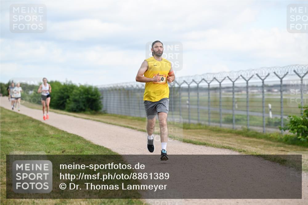14.09.2025 - Airport Race Dr. Thomas Lammeyer http://msf.ph/oto/8861389 14.09.2025 11:57:05 Laufen 50 meine-sportfotos.de