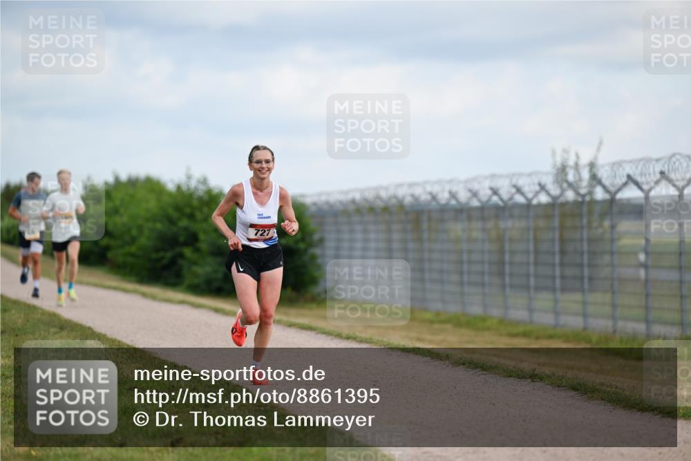 14.09.2025 - Airport Race Dr. Thomas Lammeyer http://msf.ph/oto/8861395 14.09.2025 11:57:09 Laufen 727 meine-sportfotos.de