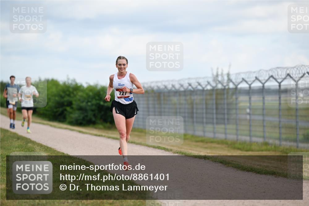 14.09.2025 - Airport Race Dr. Thomas Lammeyer http://msf.ph/oto/8861401 14.09.2025 11:57:10 Laufen 727 meine-sportfotos.de