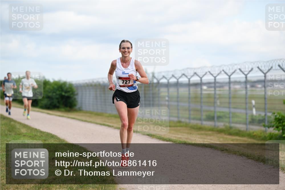14.09.2025 - Airport Race Dr. Thomas Lammeyer http://msf.ph/oto/8861416 14.09.2025 11:57:12 Laufen 727 meine-sportfotos.de