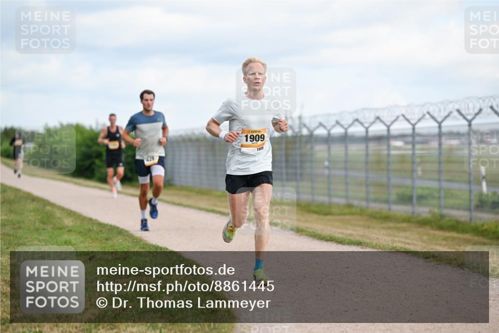 14.09.2025 - Airport Race Dr. Thomas Lammeyer http://msf.ph/oto/8861445 14.09.2025 11:57:18 Laufen 1909, 1909 meine-sportfotos.de