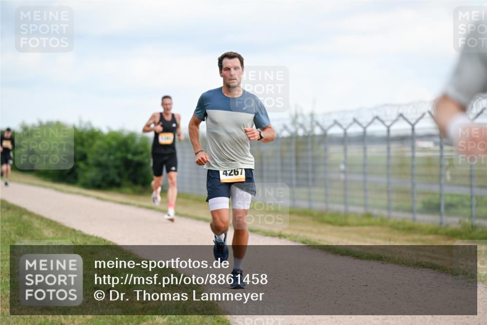 14.09.2025 - Airport Race Dr. Thomas Lammeyer http://msf.ph/oto/8861458 14.09.2025 11:57:20 Laufen 4267 meine-sportfotos.de