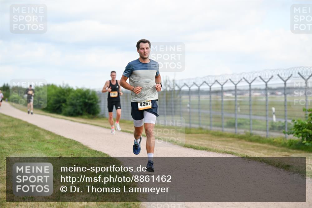 14.09.2025 - Airport Race Dr. Thomas Lammeyer http://msf.ph/oto/8861462 14.09.2025 11:57:21 Laufen 4267 meine-sportfotos.de