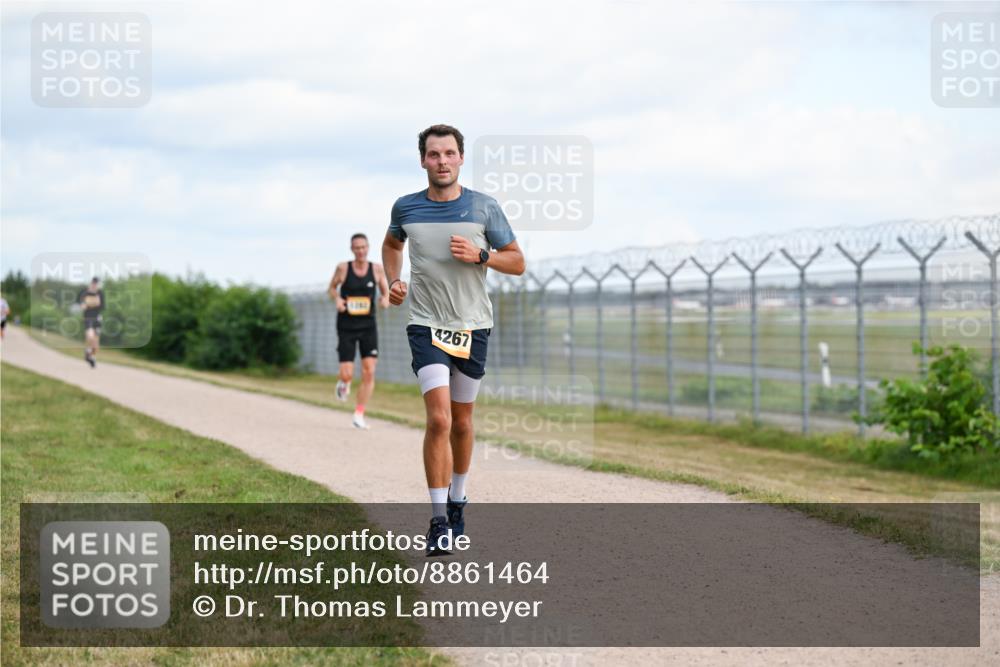 14.09.2025 - Airport Race Dr. Thomas Lammeyer http://msf.ph/oto/8861464 14.09.2025 11:57:21 Laufen 4267 meine-sportfotos.de