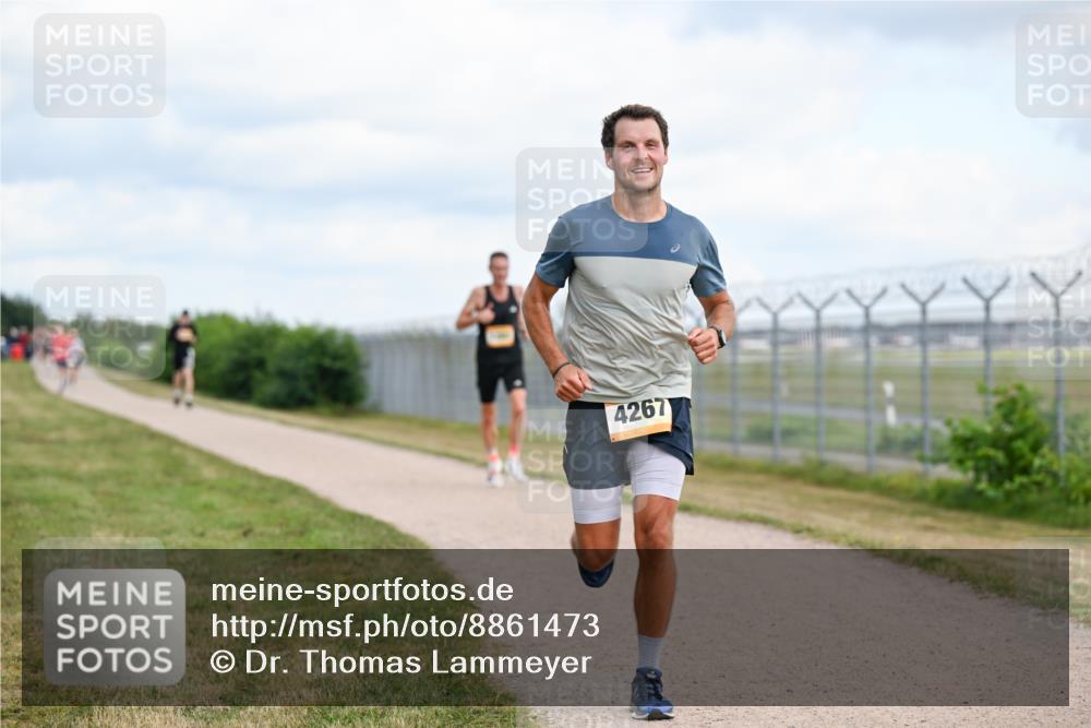 14.09.2025 - Airport Race Dr. Thomas Lammeyer http://msf.ph/oto/8861473 14.09.2025 11:57:22 Laufen 4267 meine-sportfotos.de