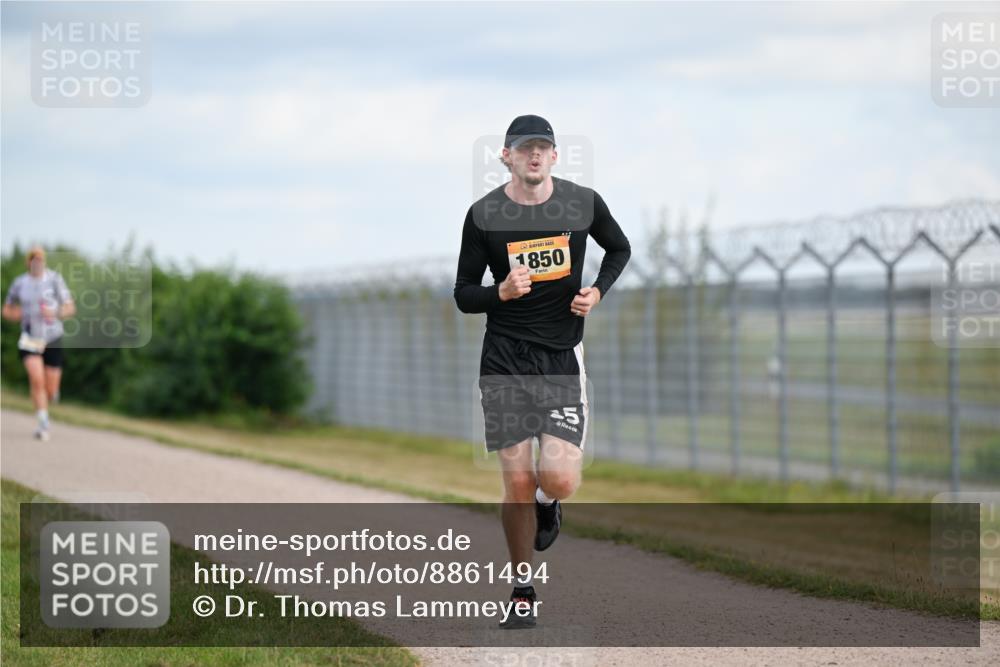 14.09.2025 - Airport Race Dr. Thomas Lammeyer http://msf.ph/oto/8861494 14.09.2025 11:57:32 Laufen 1850, 5 meine-sportfotos.de