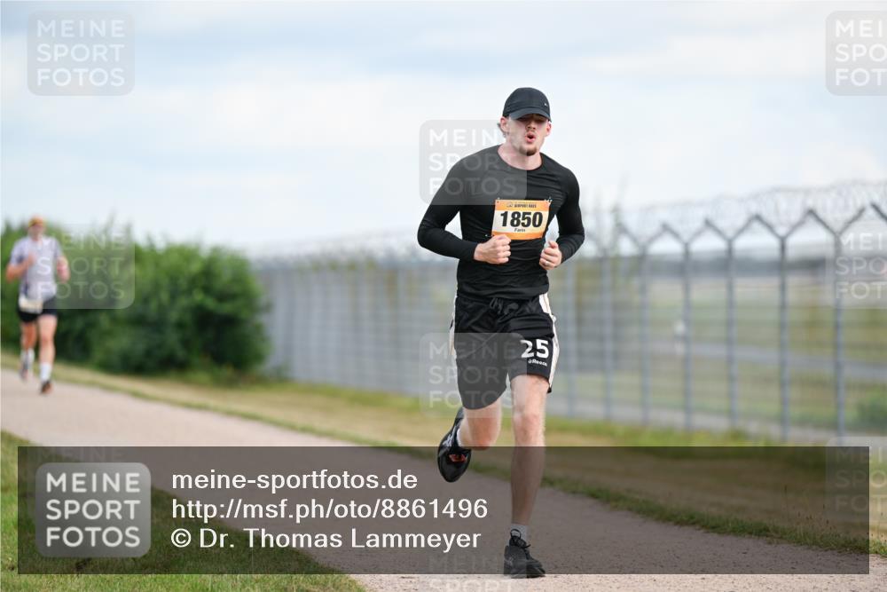 14.09.2025 - Airport Race Dr. Thomas Lammeyer http://msf.ph/oto/8861496 14.09.2025 11:57:33 Laufen 1850, 25 meine-sportfotos.de