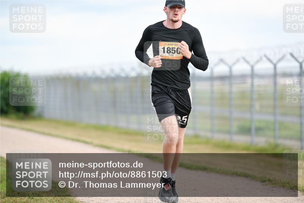 14.09.2025 - Airport Race Dr. Thomas Lammeyer http://msf.ph/oto/8861503 14.09.2025 11:57:34 Laufen 1850, 35 meine-sportfotos.de