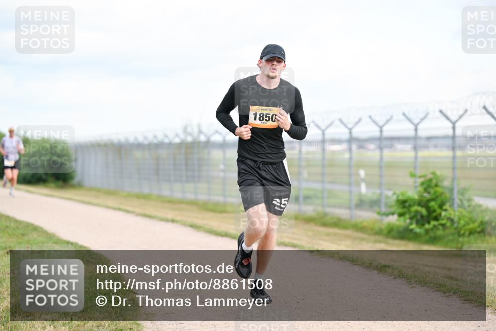 14.09.2025 - Airport Race Dr. Thomas Lammeyer http://msf.ph/oto/8861508 14.09.2025 11:57:34 Laufen 1850, 25 meine-sportfotos.de