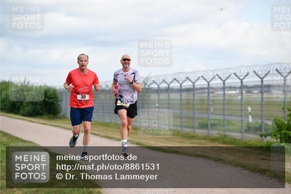 14.09.2025 - Airport Race Dr. Thomas Lammeyer http://msf.ph/oto/8861531 14.09.2025 11:57:40 Laufen 30 meine-sportfotos.de