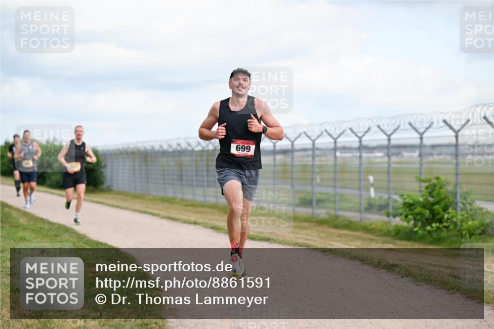 14.09.2025 - Airport Race Dr. Thomas Lammeyer http://msf.ph/oto/8861591 14.09.2025 11:57:56 Laufen 699 meine-sportfotos.de