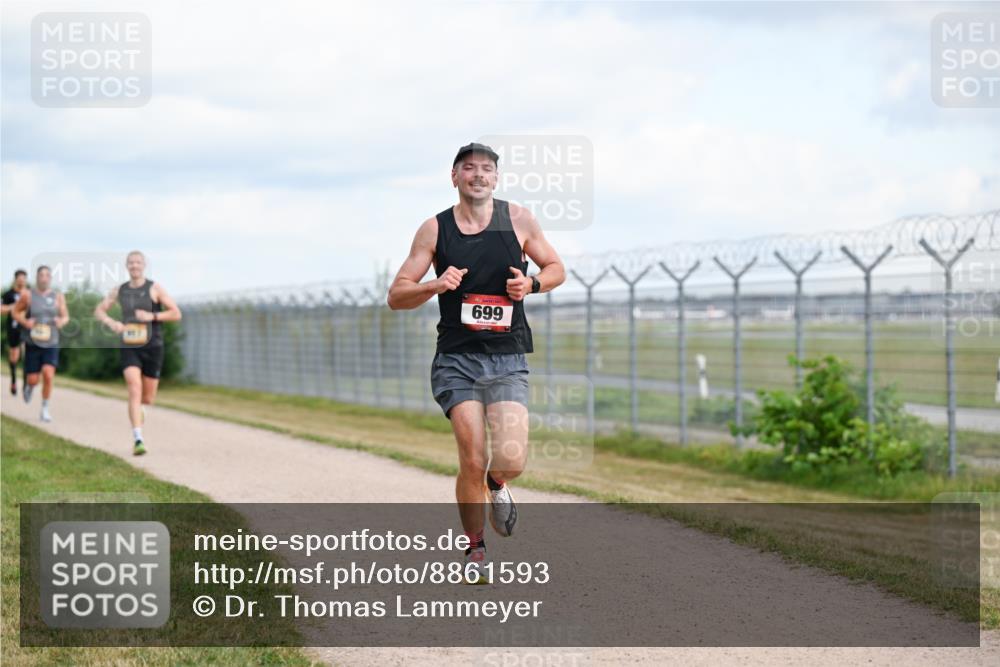 14.09.2025 - Airport Race Dr. Thomas Lammeyer http://msf.ph/oto/8861593 14.09.2025 11:57:56 Laufen 699 meine-sportfotos.de