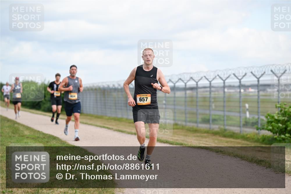 14.09.2025 - Airport Race Dr. Thomas Lammeyer http://msf.ph/oto/8861611 14.09.2025 11:57:59 Laufen 484, 657 meine-sportfotos.de