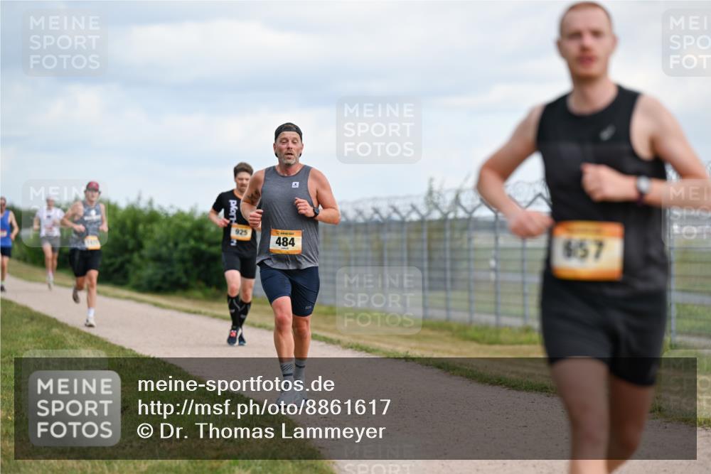14.09.2025 - Airport Race Dr. Thomas Lammeyer http://msf.ph/oto/8861617 14.09.2025 11:58:01 Laufen 925, 484, 657 meine-sportfotos.de