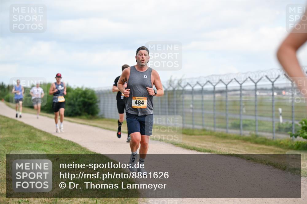 14.09.2025 - Airport Race Dr. Thomas Lammeyer http://msf.ph/oto/8861626 14.09.2025 11:58:02 Laufen 484 meine-sportfotos.de