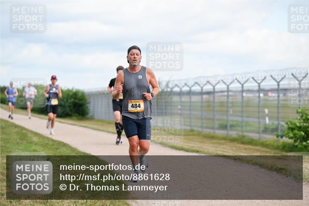 14.09.2025 - Airport Race Dr. Thomas Lammeyer http://msf.ph/oto/8861628 14.09.2025 11:58:02 Laufen 484 meine-sportfotos.de