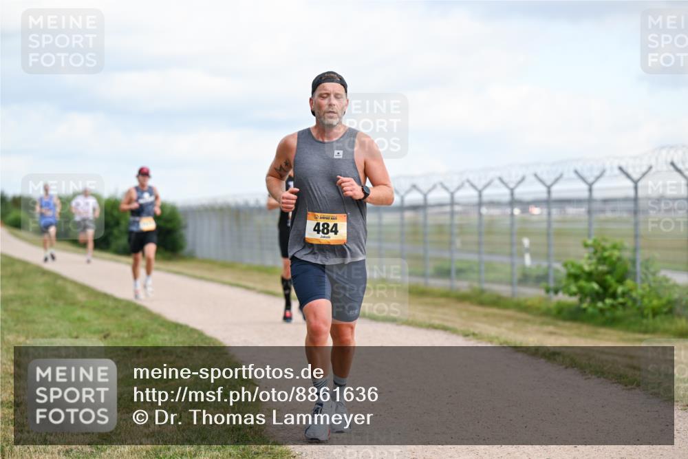 14.09.2025 - Airport Race Dr. Thomas Lammeyer http://msf.ph/oto/8861636 14.09.2025 11:58:03 Laufen 484 meine-sportfotos.de