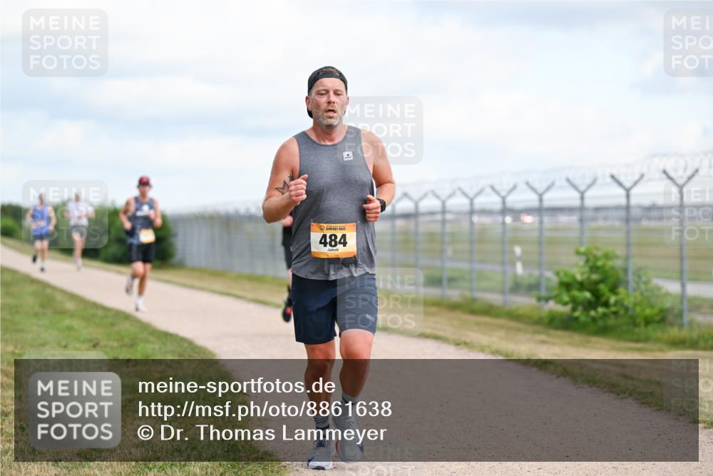 14.09.2025 - Airport Race Dr. Thomas Lammeyer http://msf.ph/oto/8861638 14.09.2025 11:58:03 Laufen 484 meine-sportfotos.de