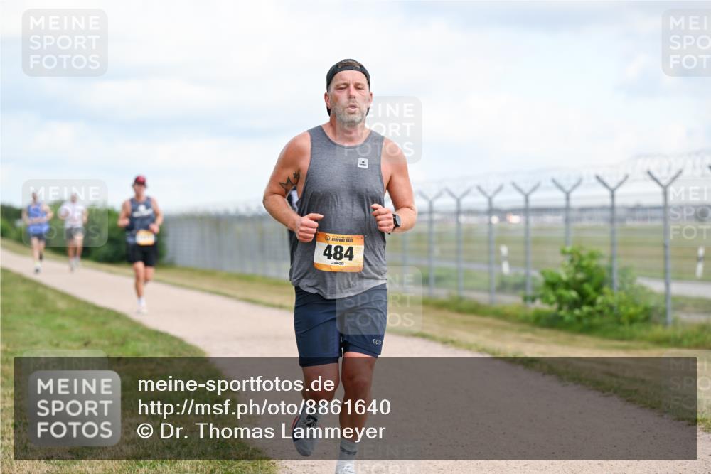 14.09.2025 - Airport Race Dr. Thomas Lammeyer http://msf.ph/oto/8861640 14.09.2025 11:58:04 Laufen 484 meine-sportfotos.de