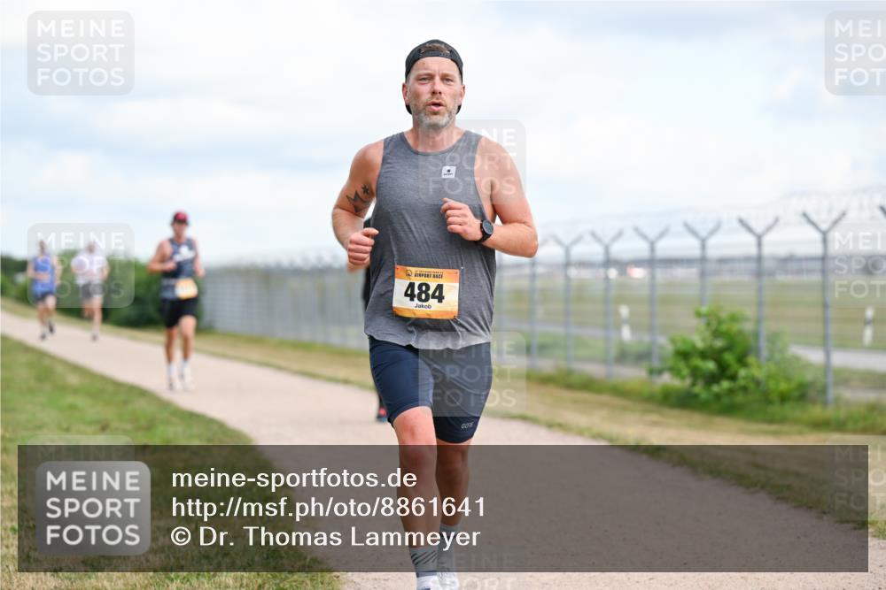 14.09.2025 - Airport Race Dr. Thomas Lammeyer http://msf.ph/oto/8861641 14.09.2025 11:58:04 Laufen 484 meine-sportfotos.de