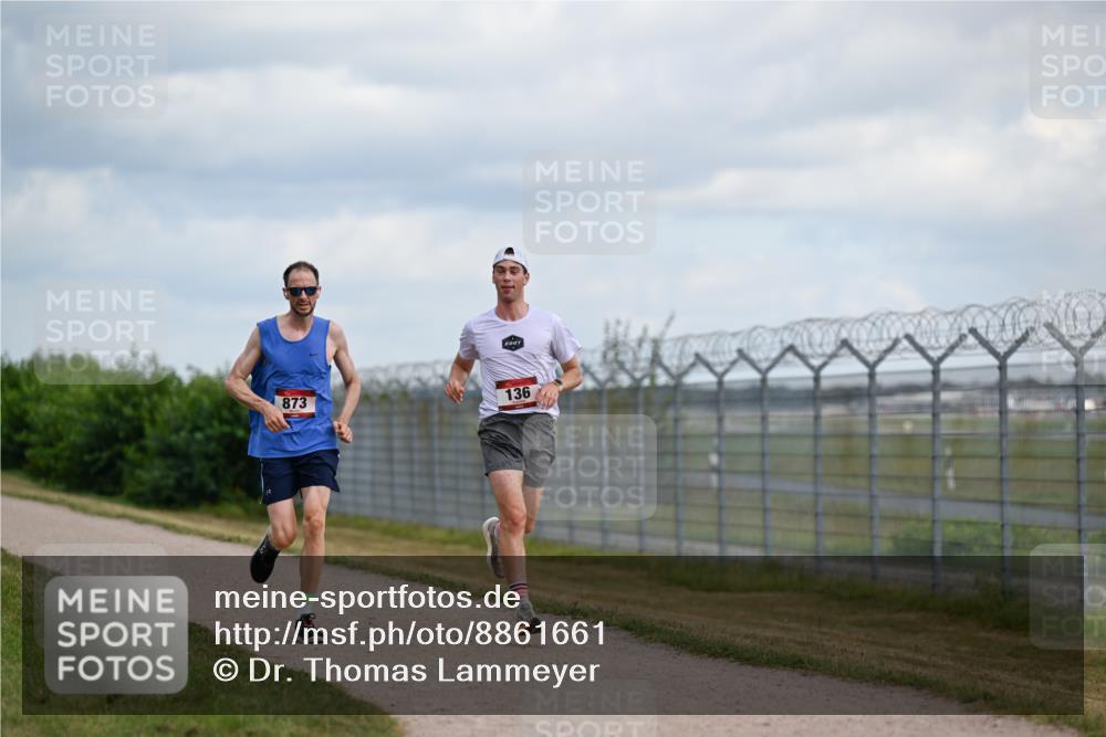 14.09.2025 - Airport Race Dr. Thomas Lammeyer http://msf.ph/oto/8861661 14.09.2025 11:58:10 Laufen 873, 136 meine-sportfotos.de