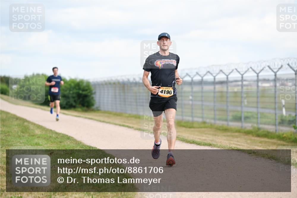 14.09.2025 - Airport Race Dr. Thomas Lammeyer http://msf.ph/oto/8861706 14.09.2025 11:58:25 Laufen 4190 meine-sportfotos.de