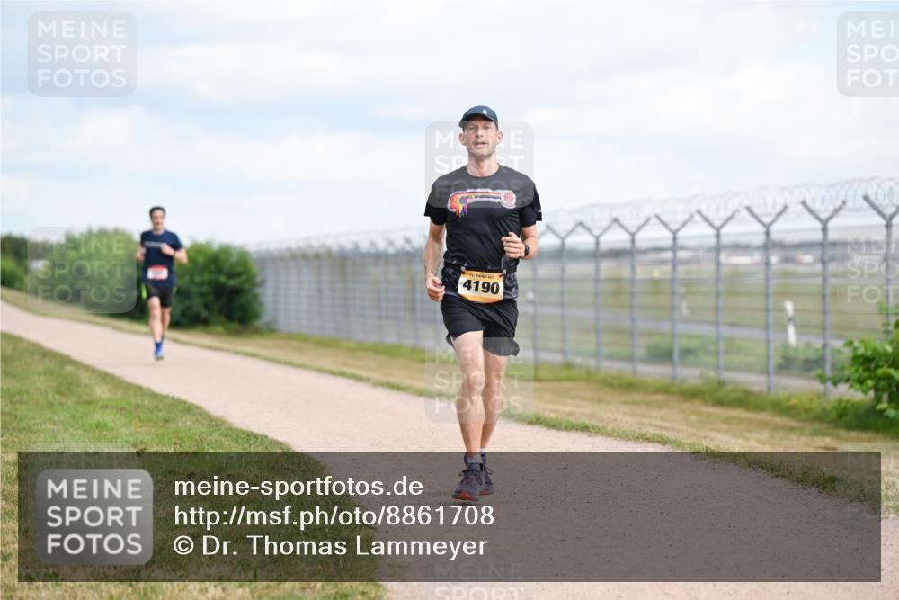 14.09.2025 - Airport Race Dr. Thomas Lammeyer http://msf.ph/oto/8861708 14.09.2025 11:58:25 Laufen 4190 meine-sportfotos.de