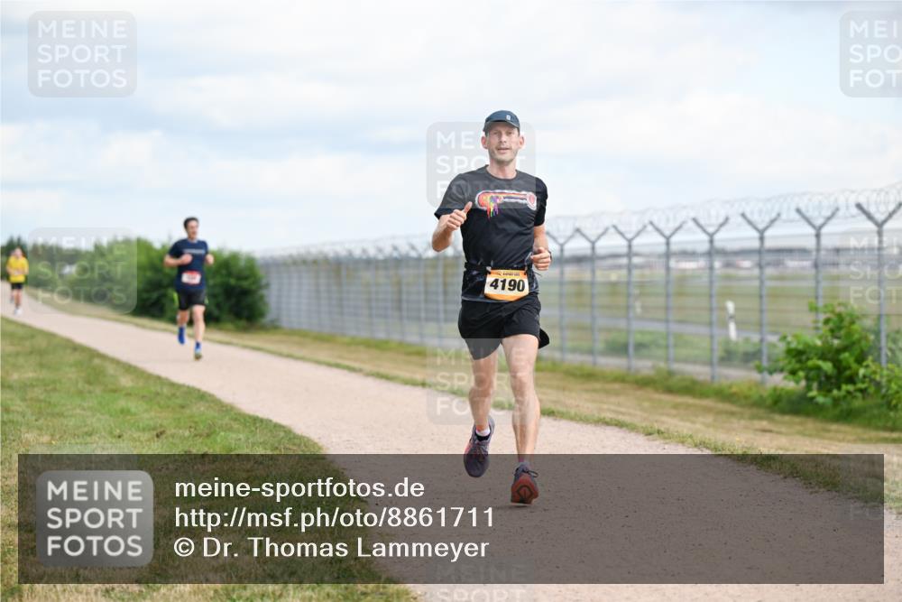 14.09.2025 - Airport Race Dr. Thomas Lammeyer http://msf.ph/oto/8861711 14.09.2025 11:58:25 Laufen 4190 meine-sportfotos.de