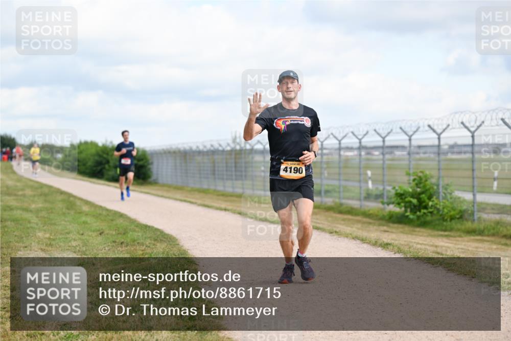 14.09.2025 - Airport Race Dr. Thomas Lammeyer http://msf.ph/oto/8861715 14.09.2025 11:58:26 Laufen 4190 meine-sportfotos.de