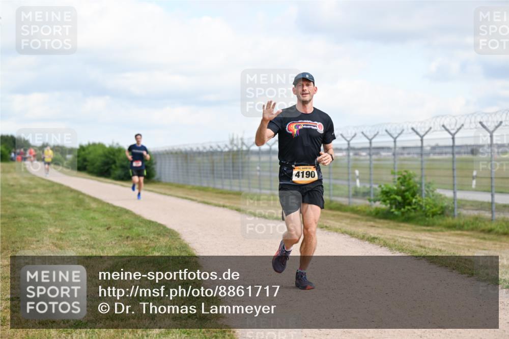 14.09.2025 - Airport Race Dr. Thomas Lammeyer http://msf.ph/oto/8861717 14.09.2025 11:58:26 Laufen 4190 meine-sportfotos.de