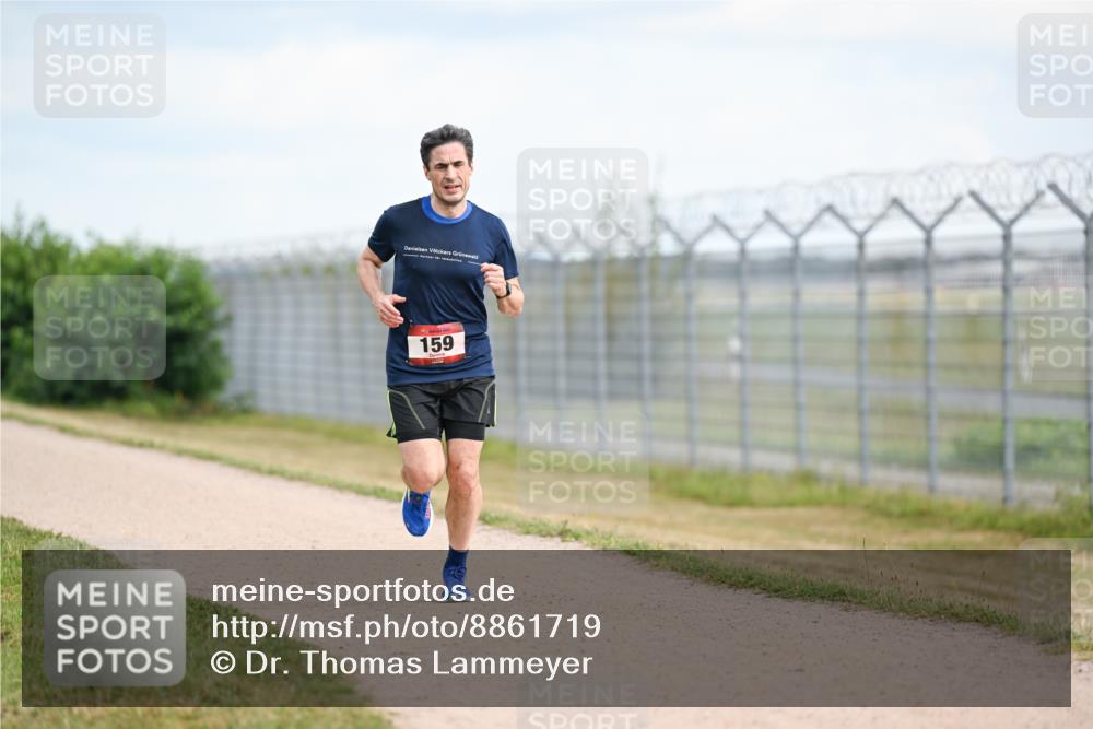 14.09.2025 - Airport Race Dr. Thomas Lammeyer http://msf.ph/oto/8861719 14.09.2025 11:58:29 Laufen 159 meine-sportfotos.de