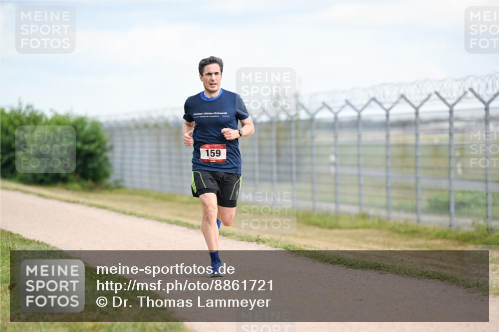 14.09.2025 - Airport Race Dr. Thomas Lammeyer http://msf.ph/oto/8861721 14.09.2025 11:58:29 Laufen 159 meine-sportfotos.de