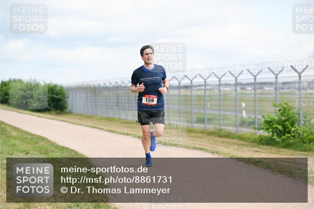14.09.2025 - Airport Race Dr. Thomas Lammeyer http://msf.ph/oto/8861731 14.09.2025 11:58:31 Laufen 159 meine-sportfotos.de