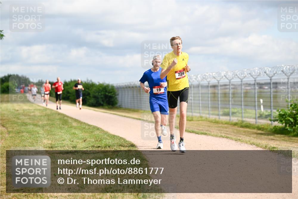 14.09.2025 - Airport Race Dr. Thomas Lammeyer http://msf.ph/oto/8861777 14.09.2025 11:58:43 Laufen 19, 724, 724 meine-sportfotos.de