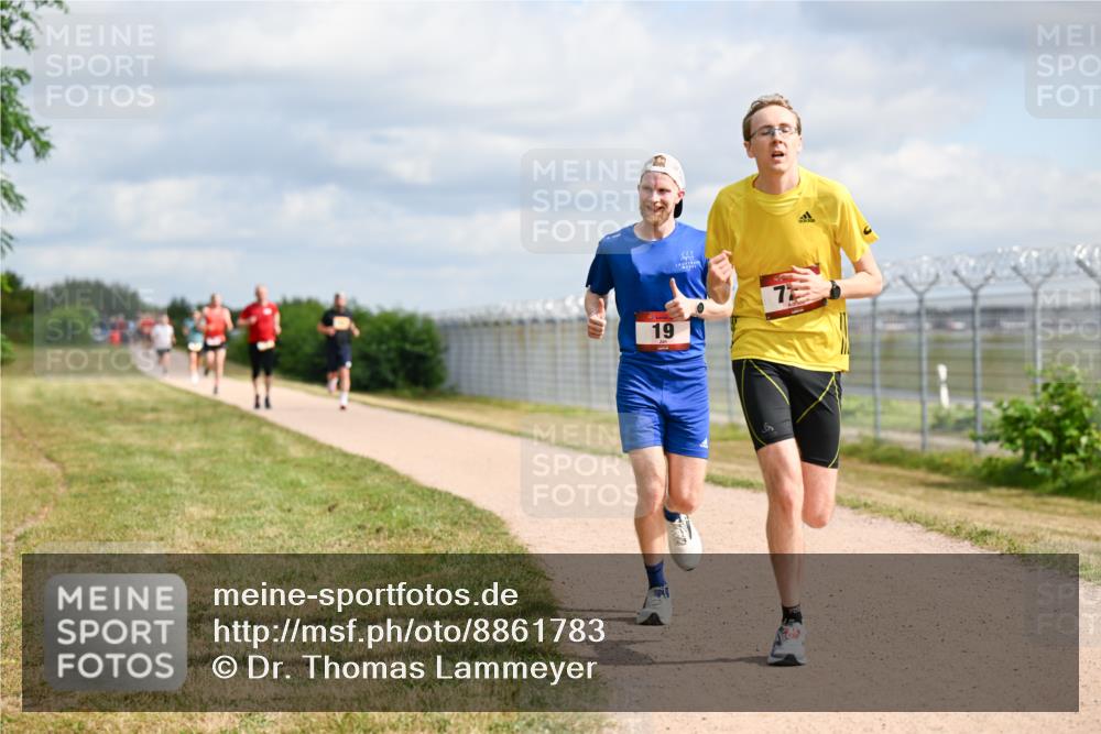 14.09.2025 - Airport Race Dr. Thomas Lammeyer http://msf.ph/oto/8861783 14.09.2025 11:58:44 Laufen 19, 77 meine-sportfotos.de