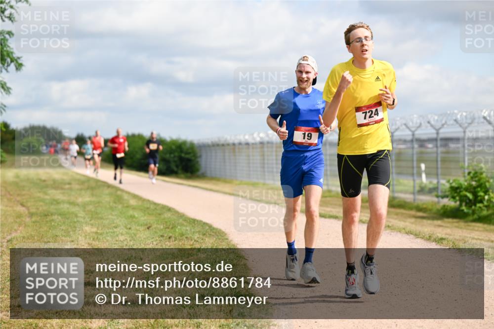 14.09.2025 - Airport Race Dr. Thomas Lammeyer http://msf.ph/oto/8861784 14.09.2025 11:58:44 Laufen 19, 724 meine-sportfotos.de