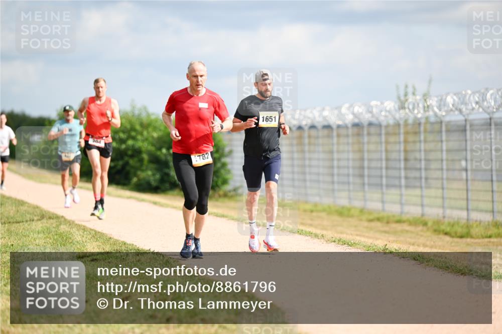 14.09.2025 - Airport Race Dr. Thomas Lammeyer http://msf.ph/oto/8861796 14.09.2025 11:58:50 Laufen 504, 782, 1651 meine-sportfotos.de