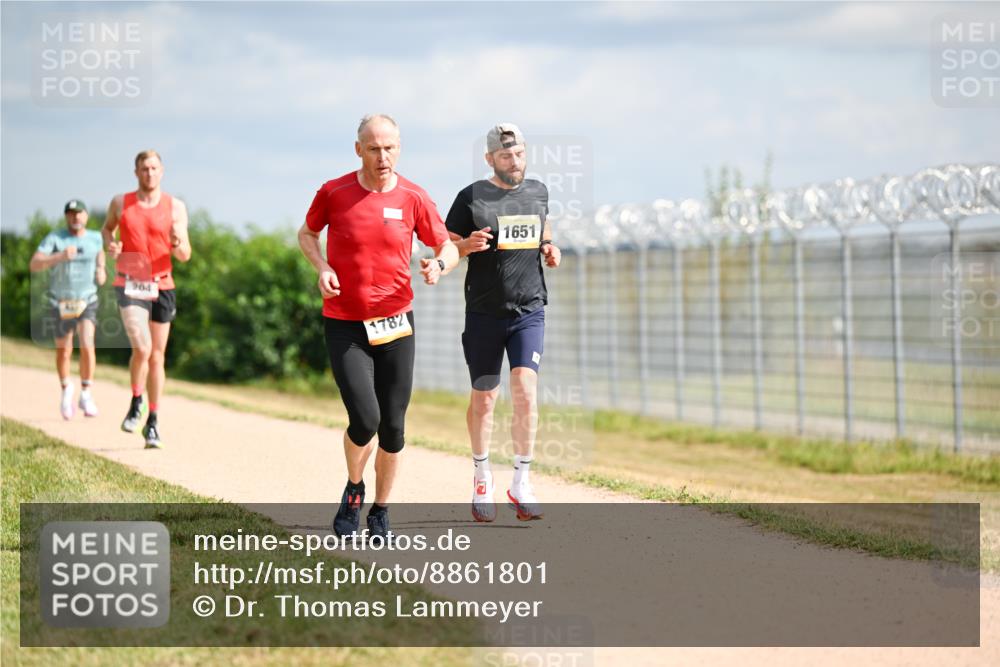 14.09.2025 - Airport Race Dr. Thomas Lammeyer http://msf.ph/oto/8861801 14.09.2025 11:58:50 Laufen 204, 1782, 1651 meine-sportfotos.de