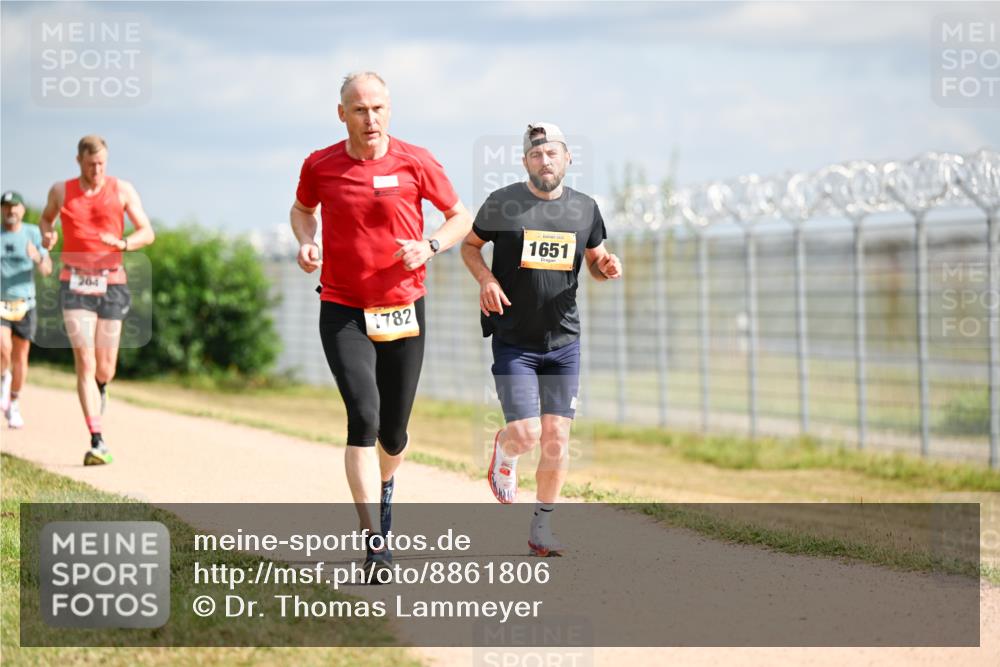 14.09.2025 - Airport Race Dr. Thomas Lammeyer http://msf.ph/oto/8861806 14.09.2025 11:58:51 Laufen 170, 204, 1782, 1651 meine-sportfotos.de