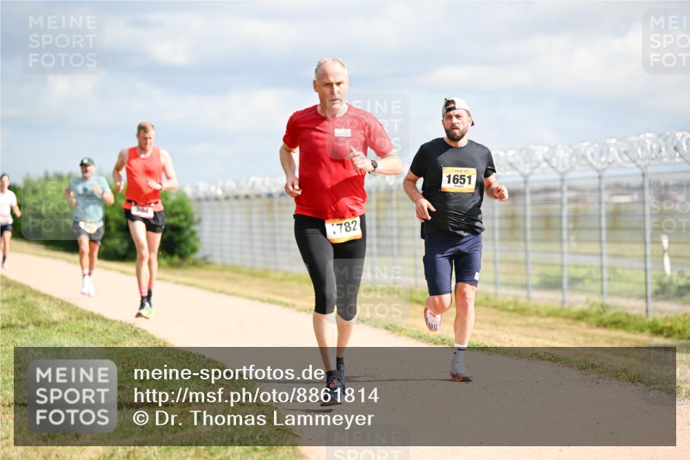 14.09.2025 - Airport Race Dr. Thomas Lammeyer http://msf.ph/oto/8861814 14.09.2025 11:58:52 Laufen 504, 1782, 1651 meine-sportfotos.de