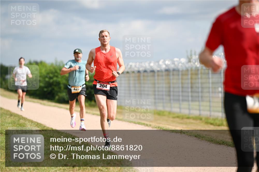 14.09.2025 - Airport Race Dr. Thomas Lammeyer http://msf.ph/oto/8861820 14.09.2025 11:58:54 Laufen 426, 204 meine-sportfotos.de