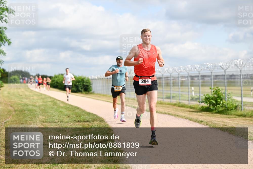 14.09.2025 - Airport Race Dr. Thomas Lammeyer http://msf.ph/oto/8861839 14.09.2025 11:58:57 Laufen 426, 204 meine-sportfotos.de